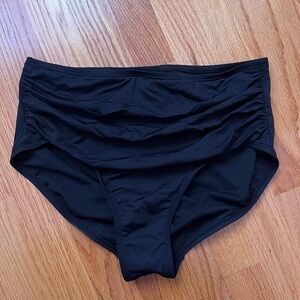 Kona Sol High-waisted Black Bottoms